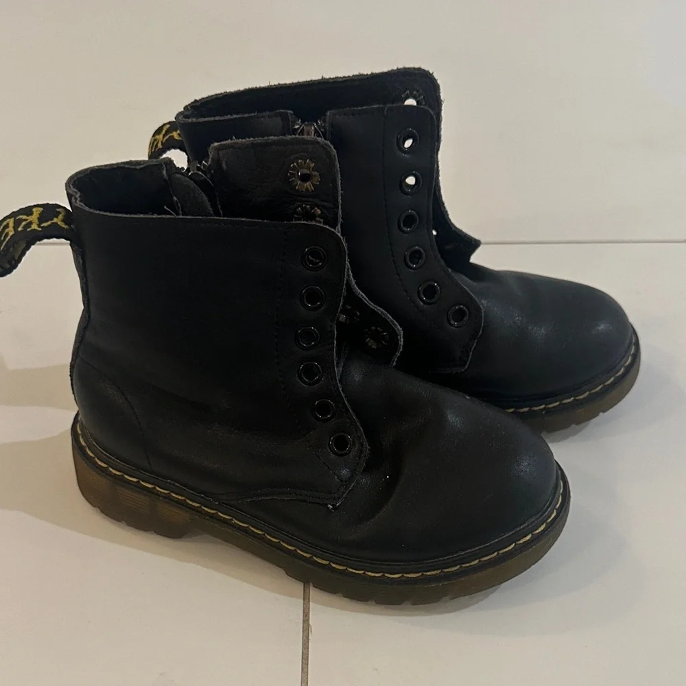 Kids Black Boots 28 leather